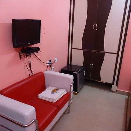 Hotel Viraat Inn Gaya Exterior foto
