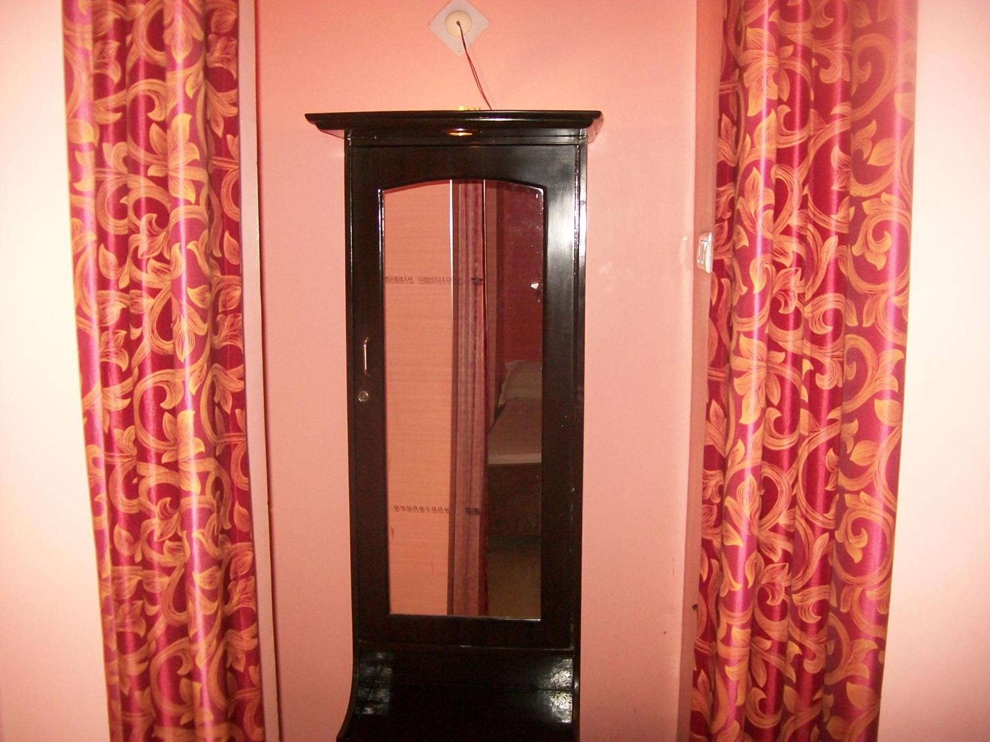 Hotel Viraat Inn Gaya Exterior foto