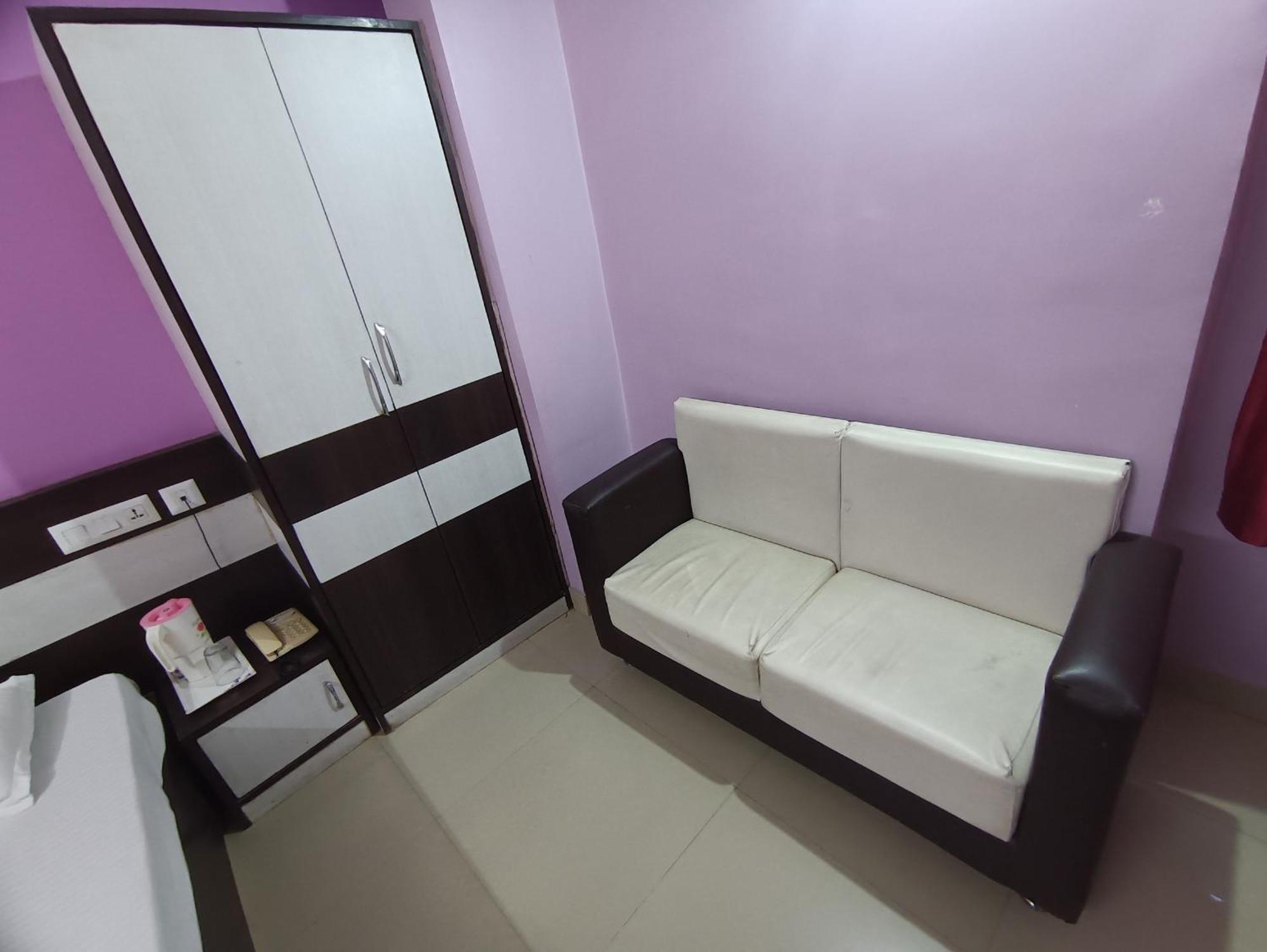 Hotel Viraat Inn Gaya Exterior foto